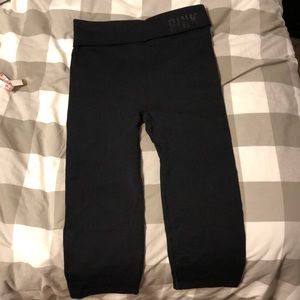 Victoria’s Secret yoga crops leggings